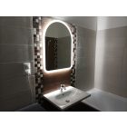 Fürdőszobai egyedi világító tükör