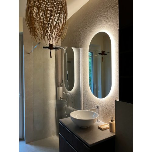 Fürdőszobai LED tükör háttérvilágítássalrekt világítással